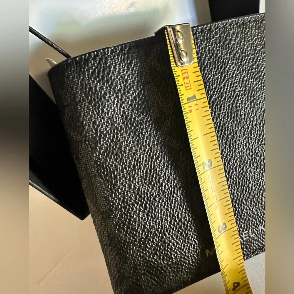 NWT Michael Kors Textured Black Wallet Holder